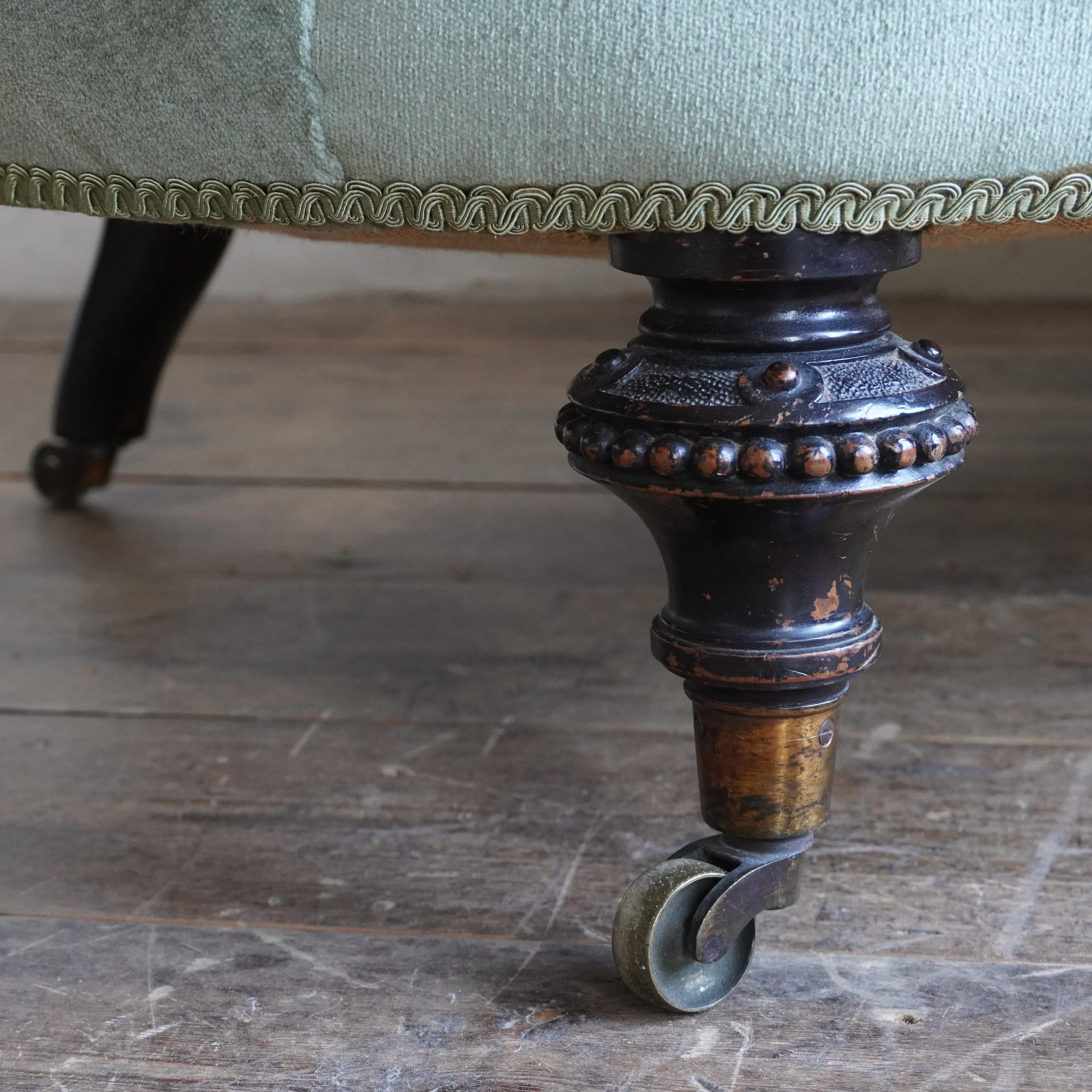 Antique Kidney Sofa - Sage Green Velvet