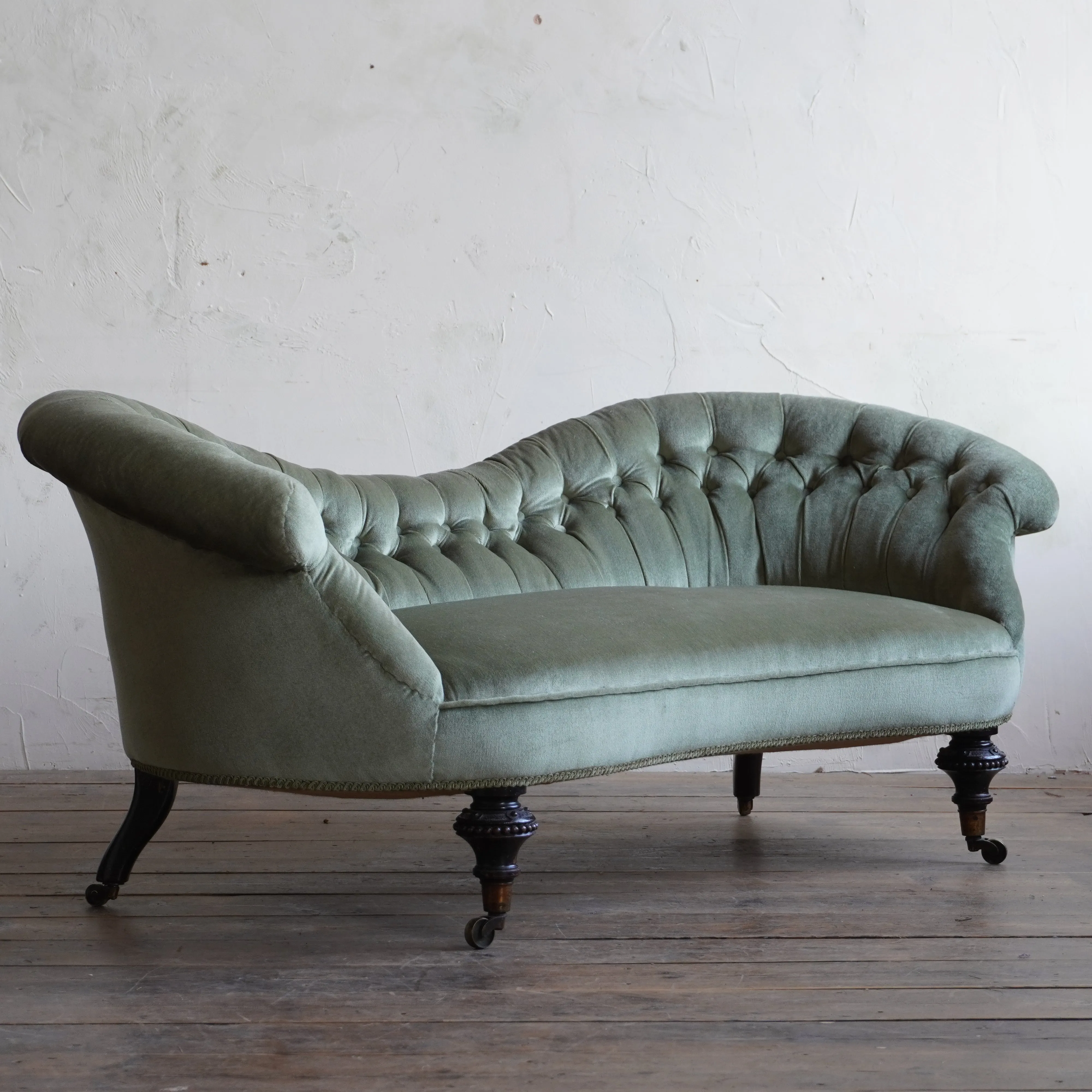 Antique Kidney Sofa - Sage Green Velvet