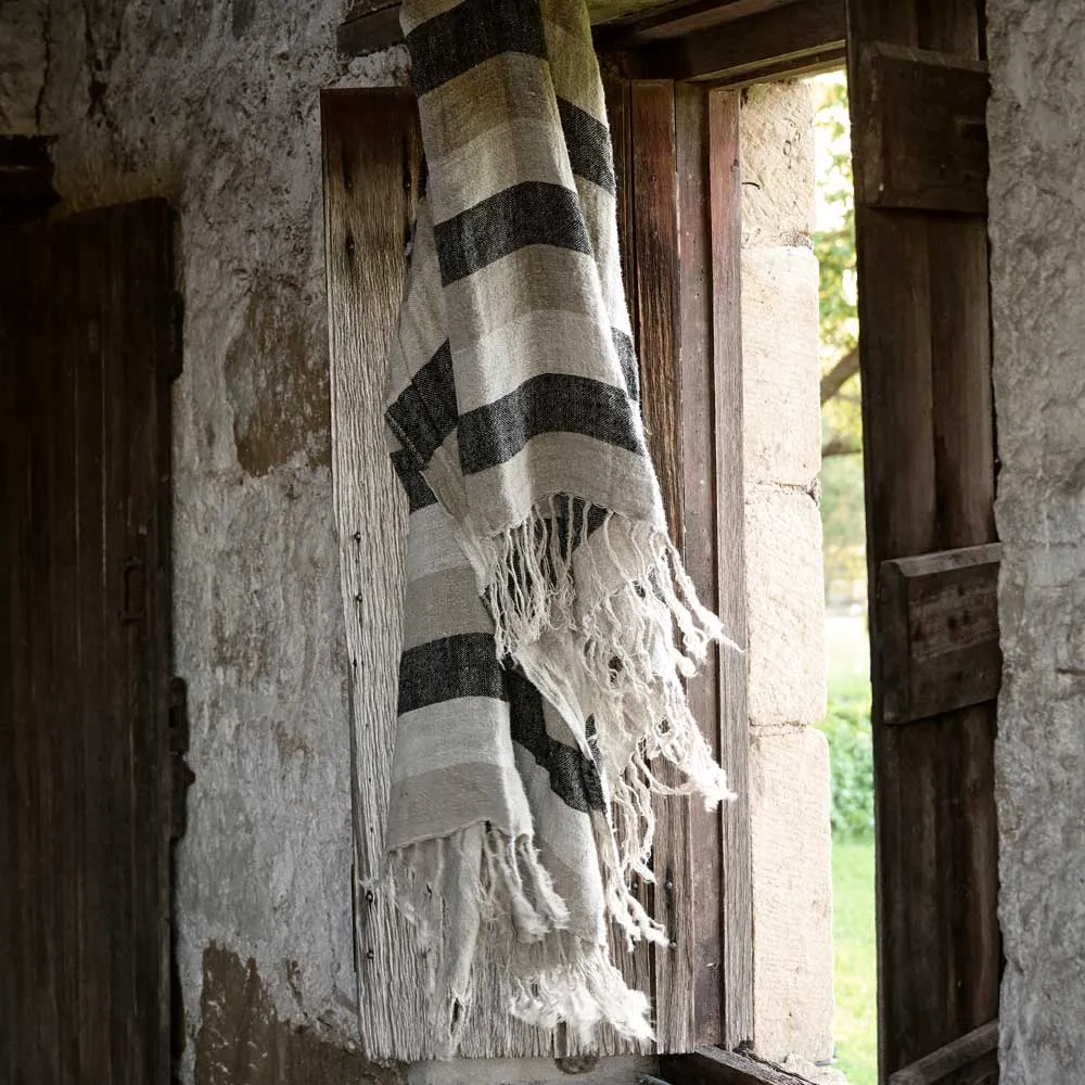 Cavalier Linen Throw