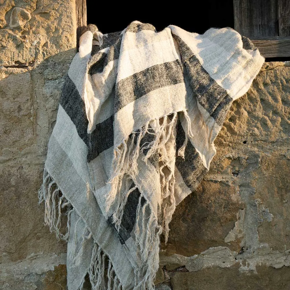 Cavalier Linen Throw