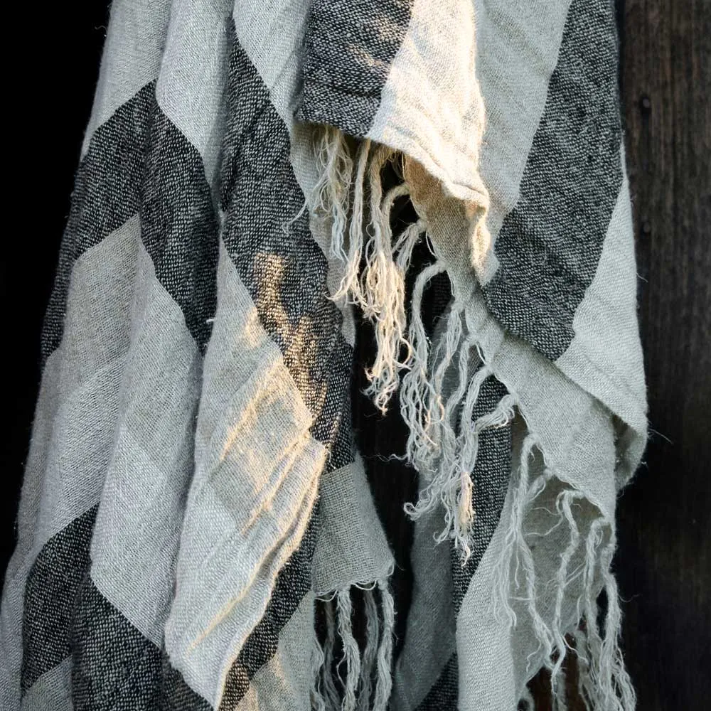 Cavalier Linen Throw