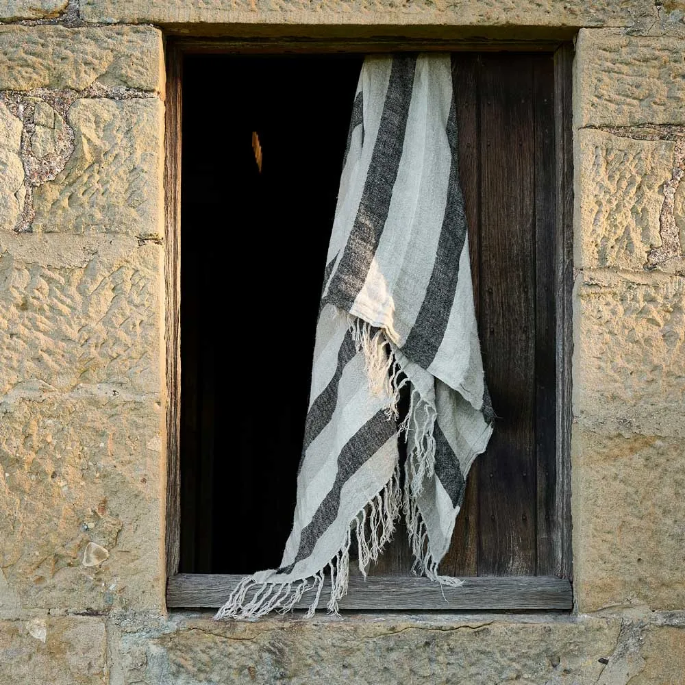 Cavalier Linen Throw