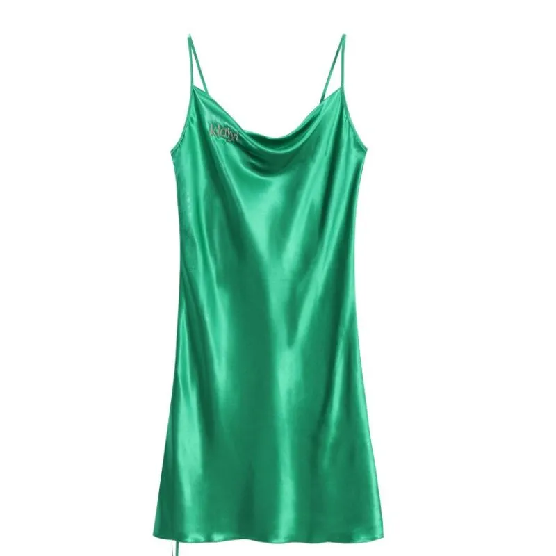 Exclusive Gifts for Order Over $159 | Double Layer Makeup Bag/Luxurious Green Silk Skirt Randomly Sent