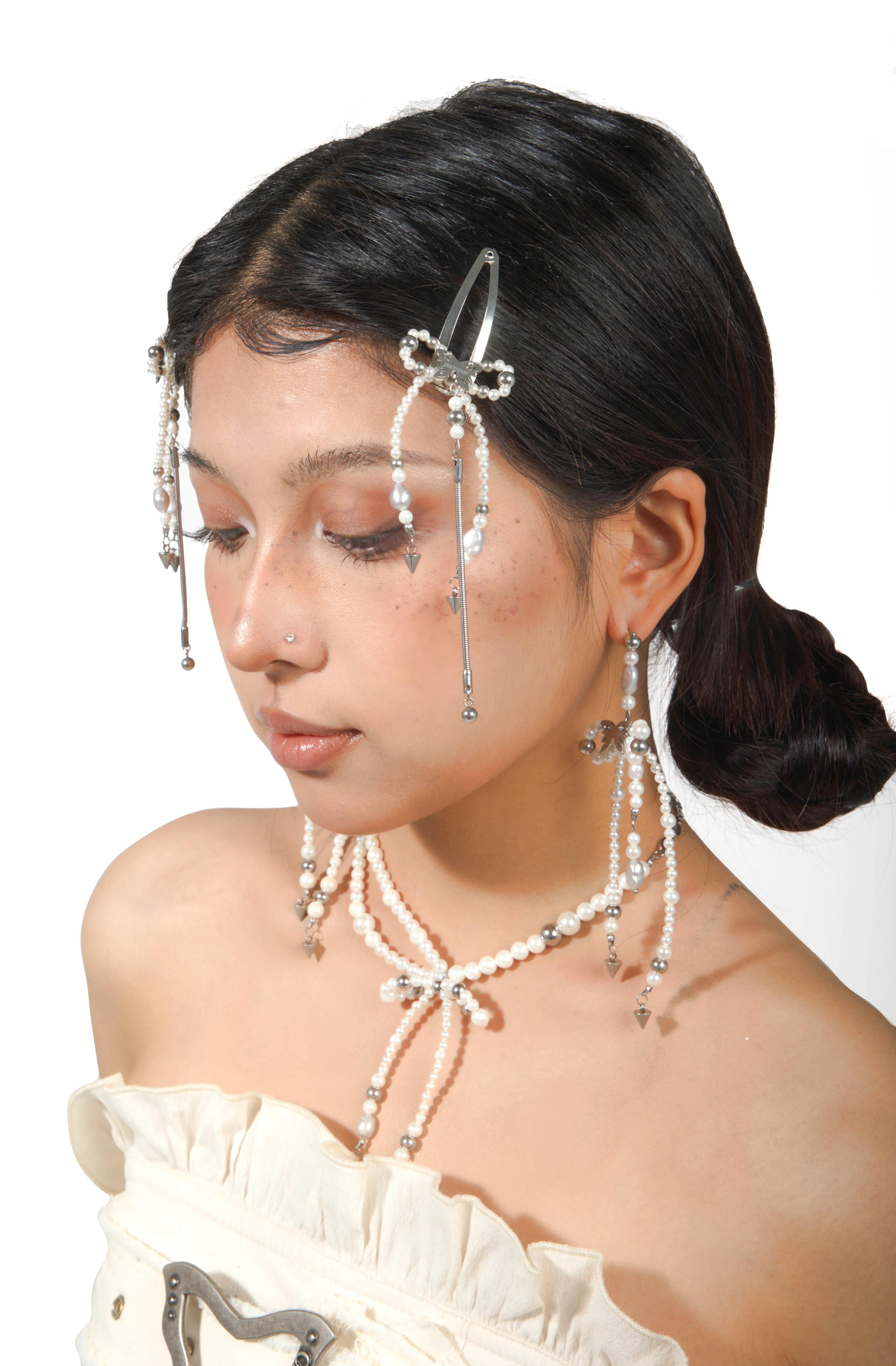 Fervooor Virtual Ribbon  pearl bow necklace