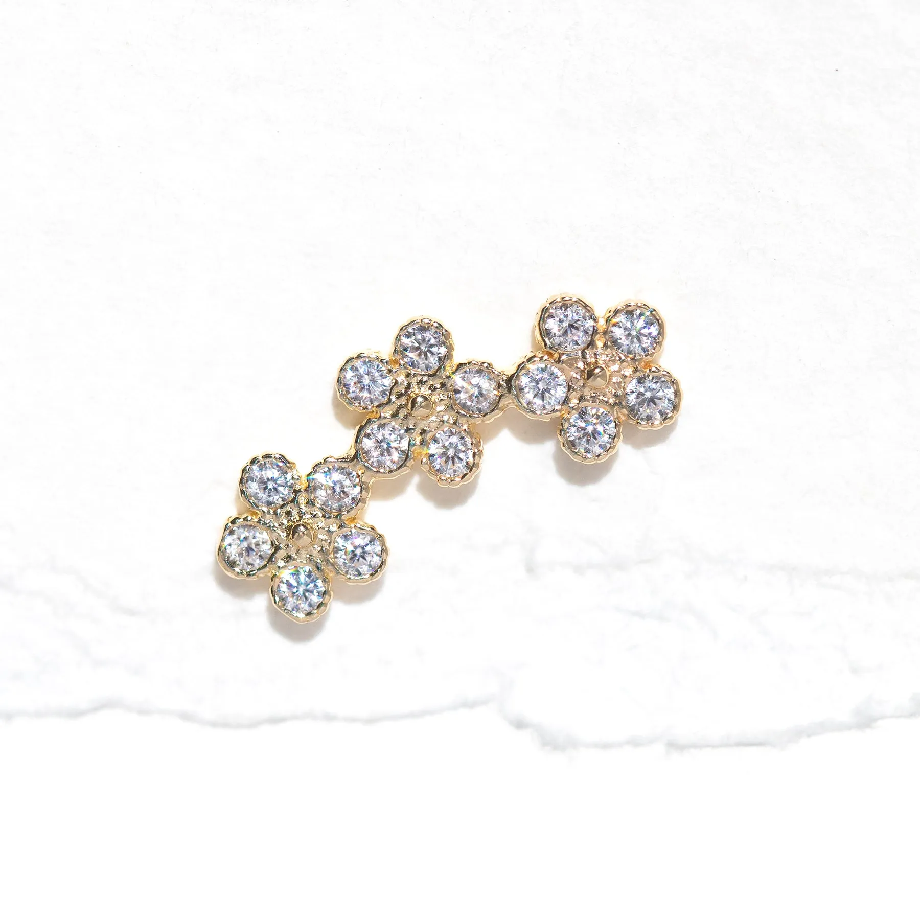 Fine Bouquet Ball Back Crawler Stud