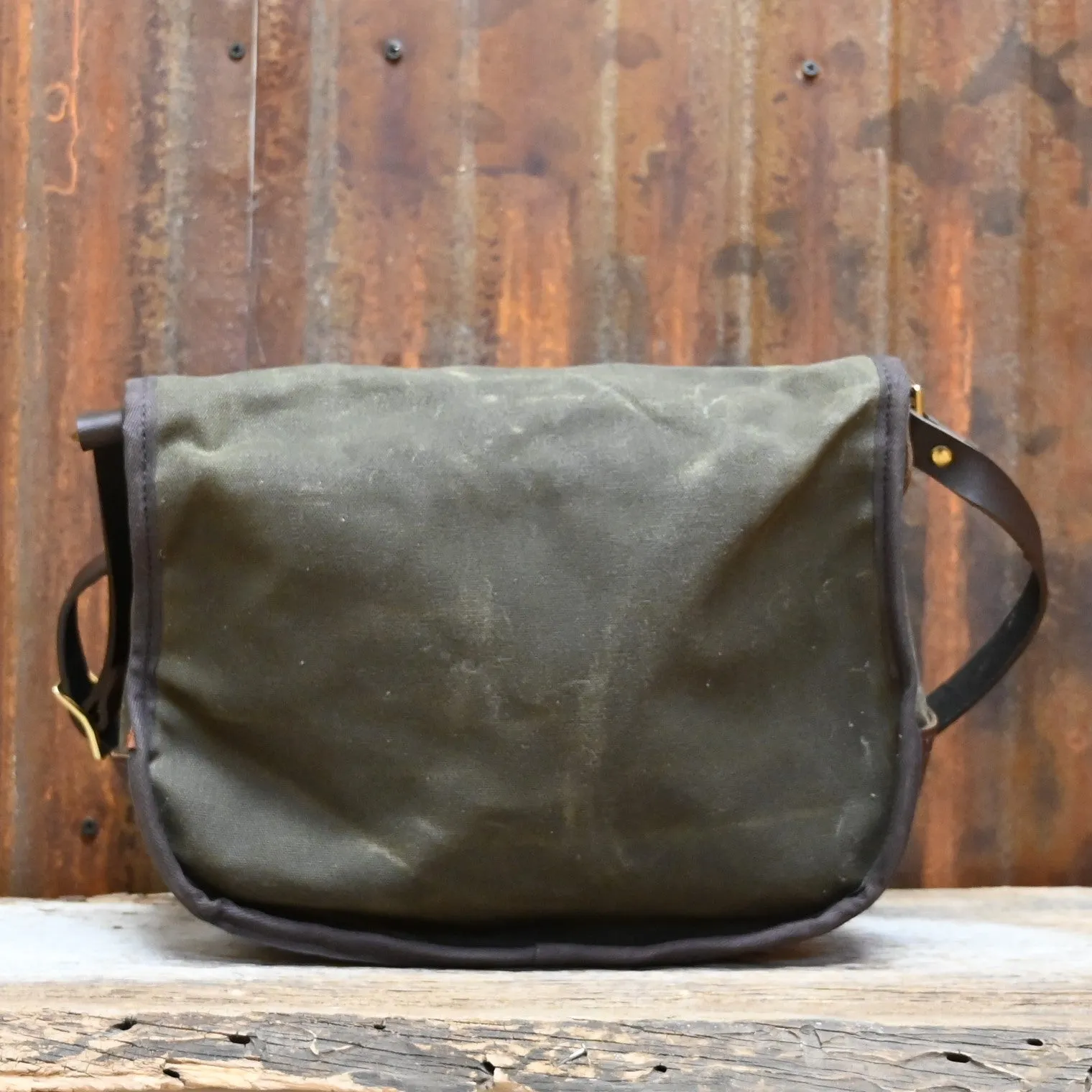 Frost River Large Premium Shell Bag