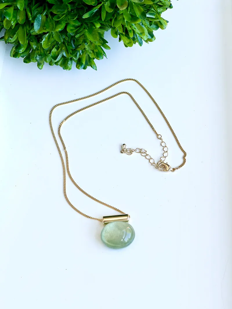 Glistening Pebble Necklace