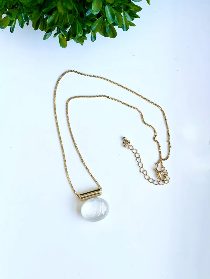 Glistening Pebble Necklace