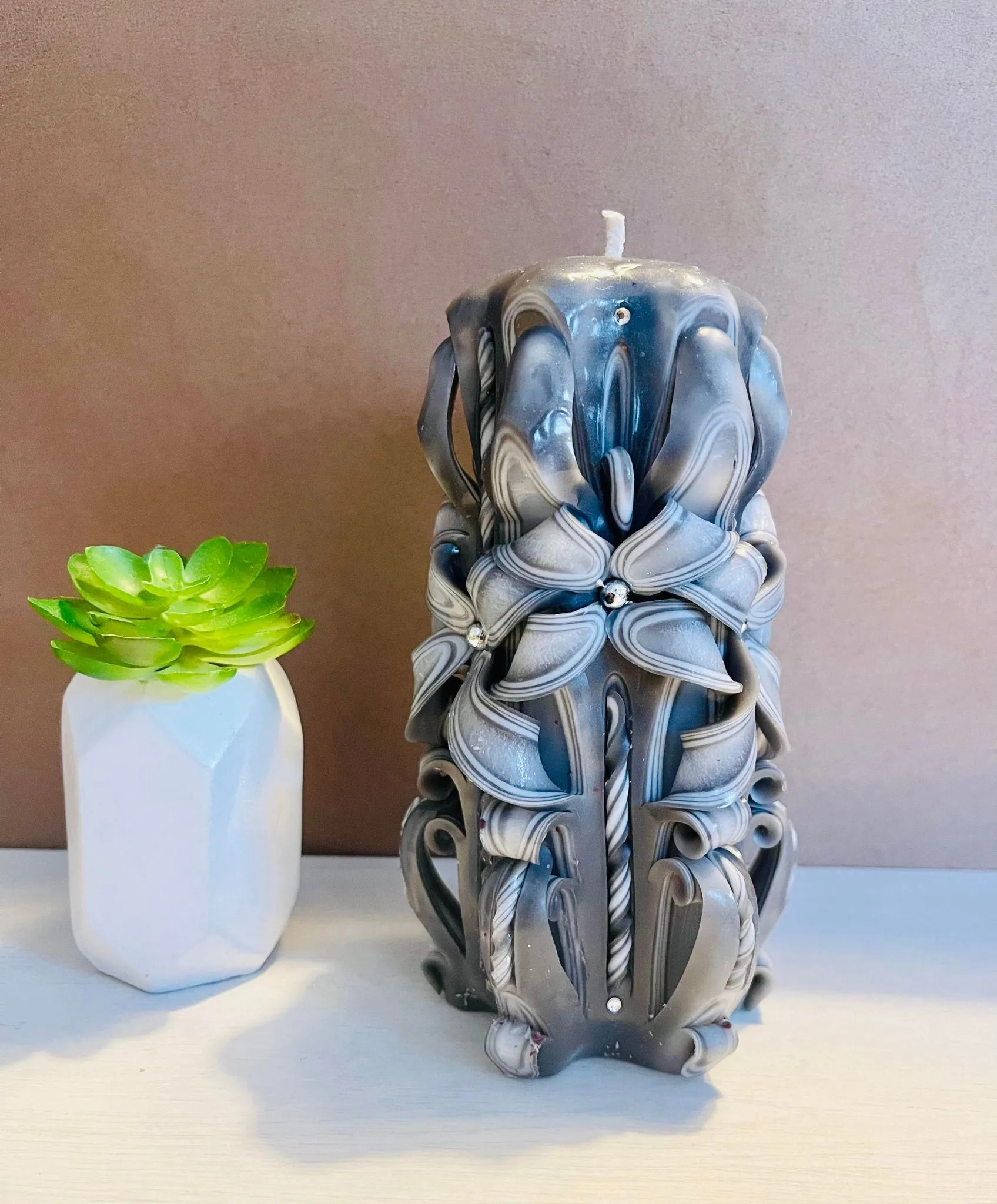 Handmade Carved Candle - Bow Design