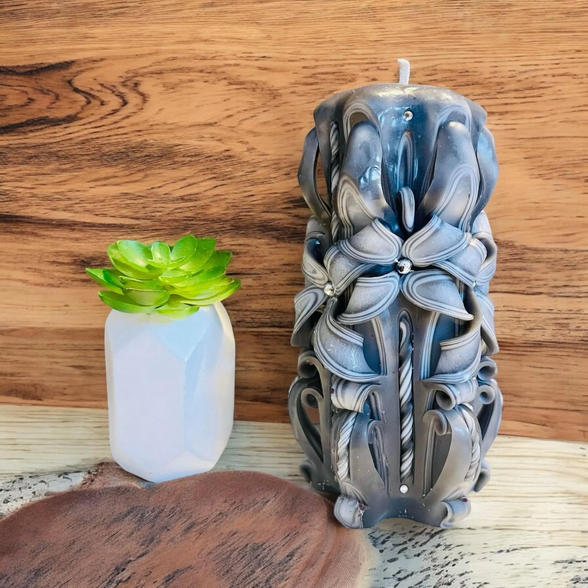 Handmade Carved Candle - Bow Design