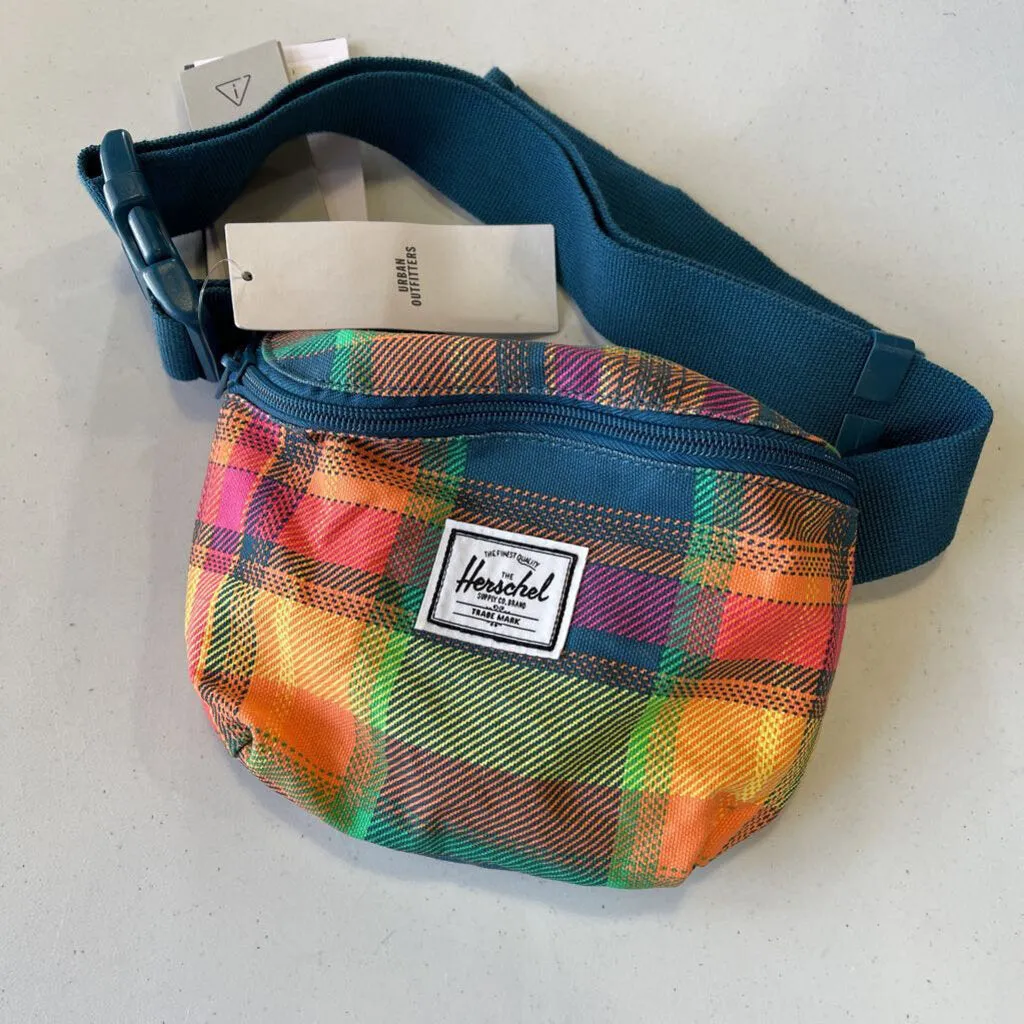 HERSCHEL SUPPLY CO Fanny Pack NWT