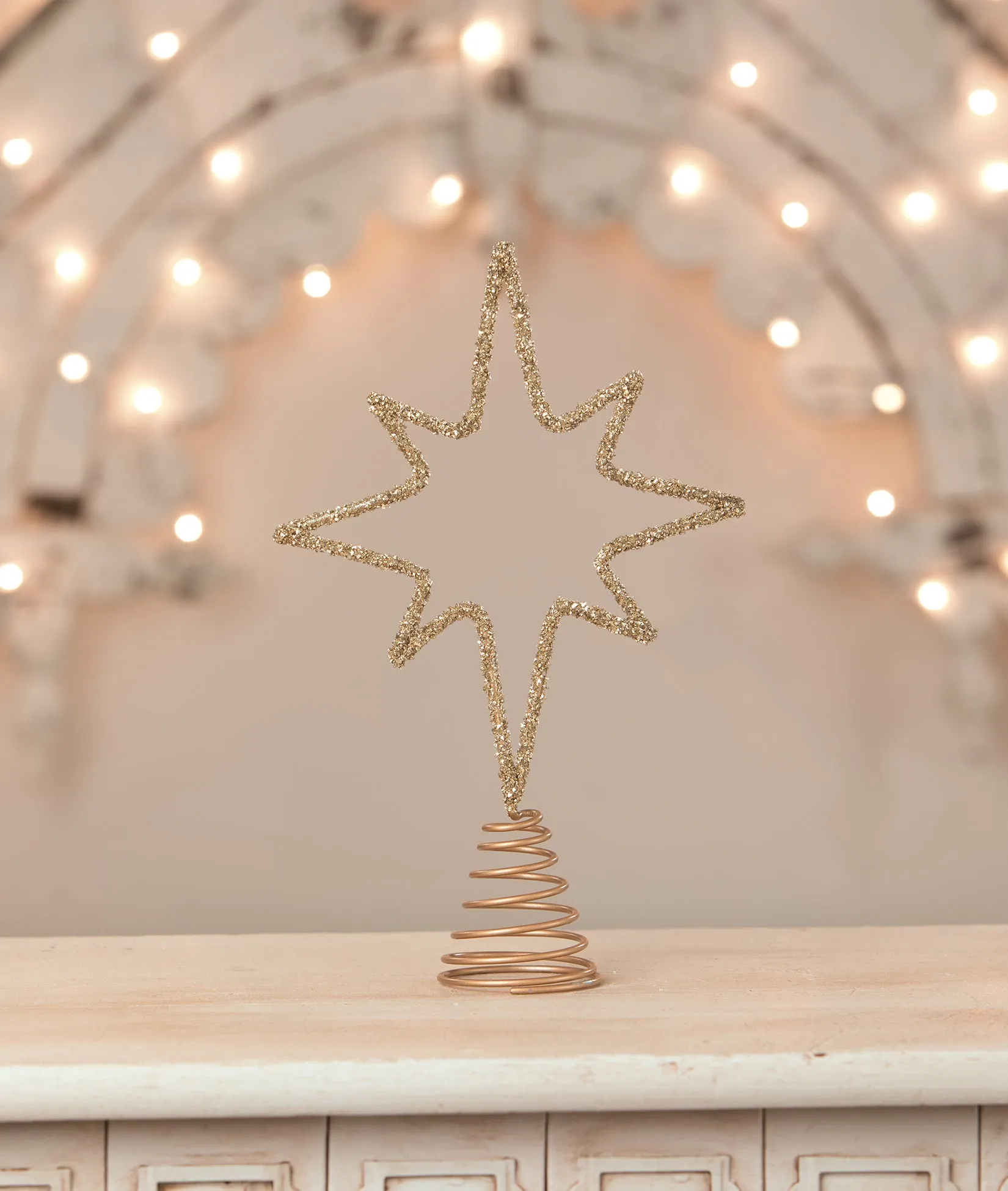 LC1553 - Old Gold Moravian Star Wire Tree Topper
