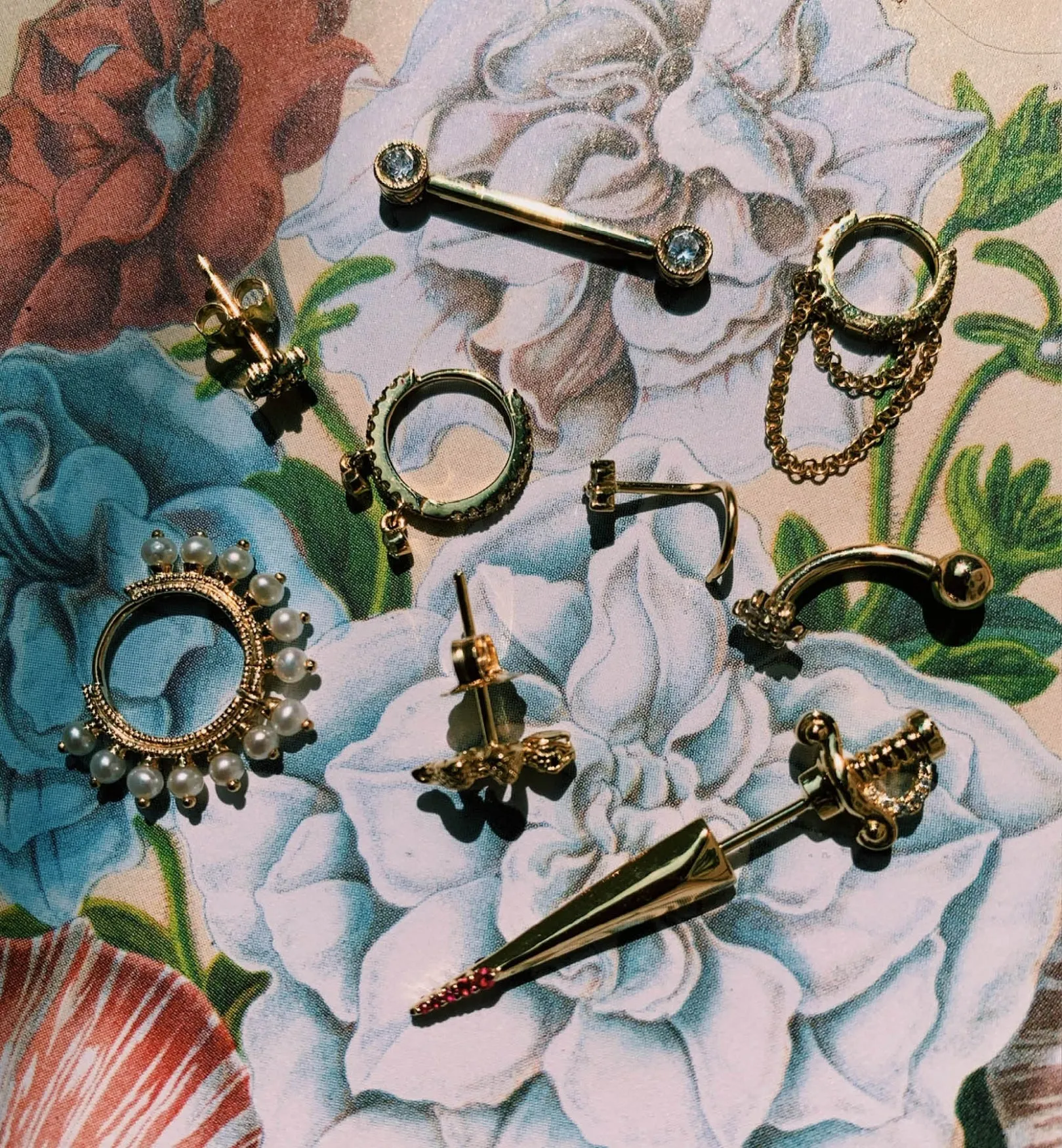 Maria Tash Diamond Trinity Right Nostril Screw 18K