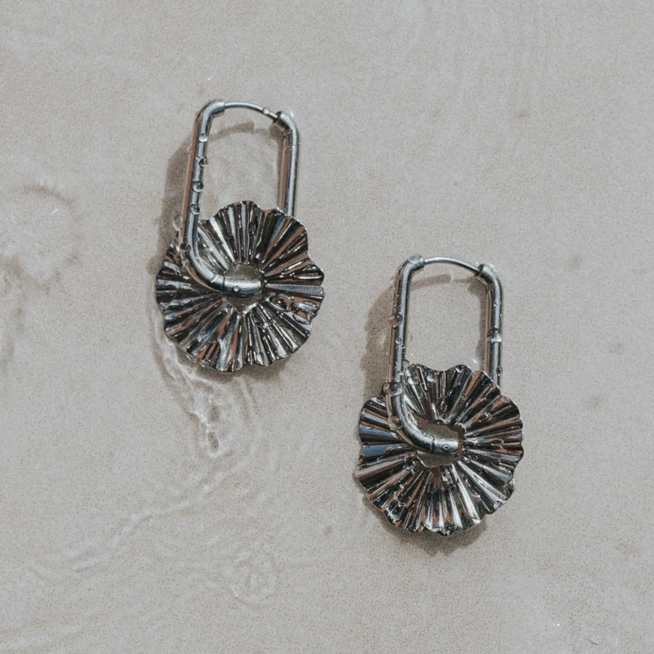 URCHIN SURF EARRINGS SILVER