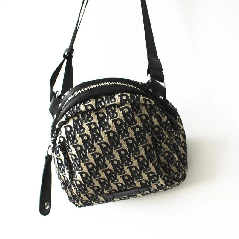 Vvsha  Christmas Gift Shell Shaped Crossbody Canvas Bag