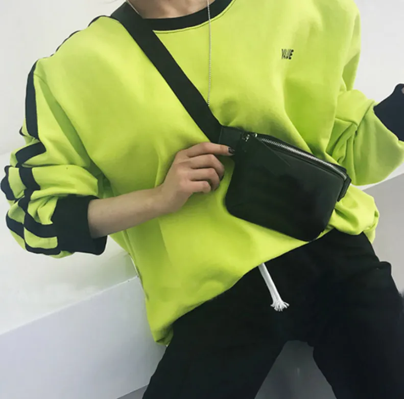 Women's Shoulder Chest Mobile Pack