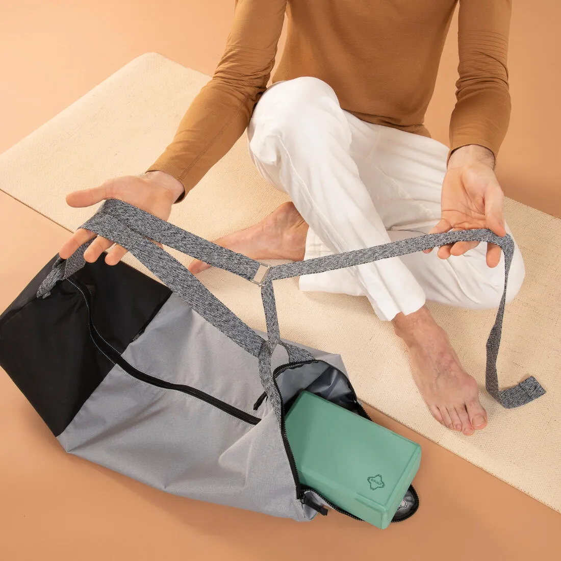 Yoga Mat Bag w/ Removable Strap & 3 Compartments - 30L
