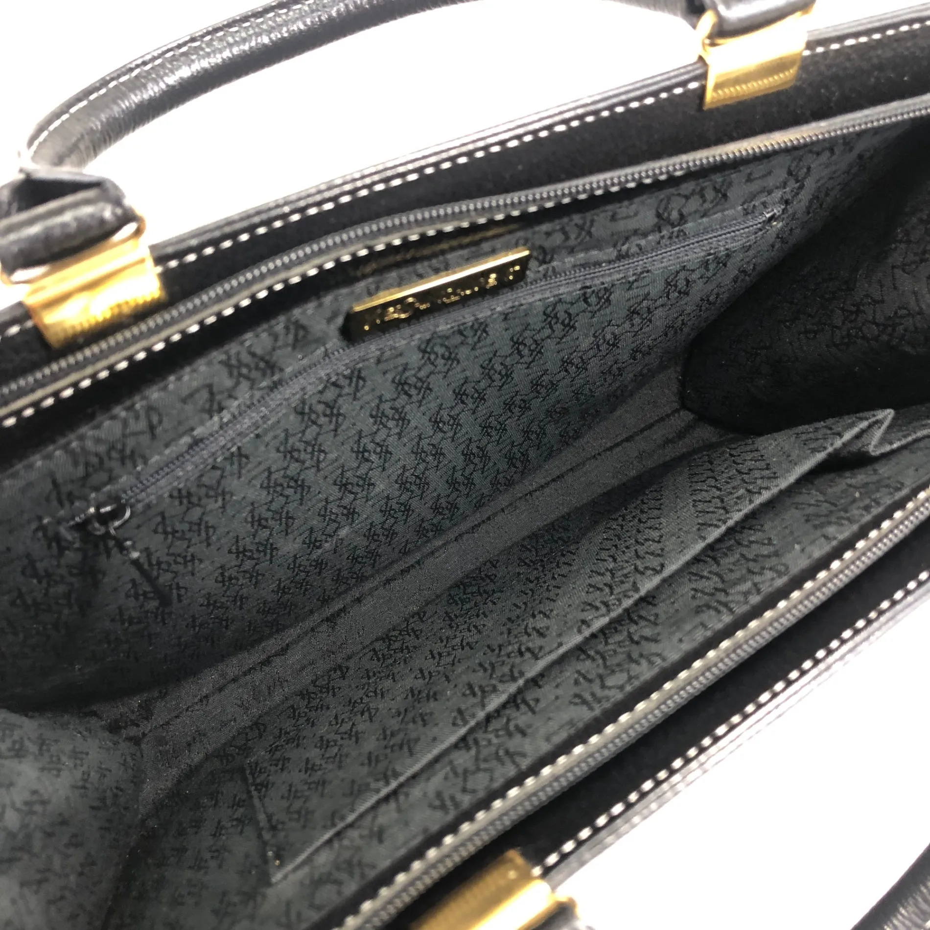 Yves Saint Laurent YSL Logo Cassandra Handbag Black Vintage chw7jf